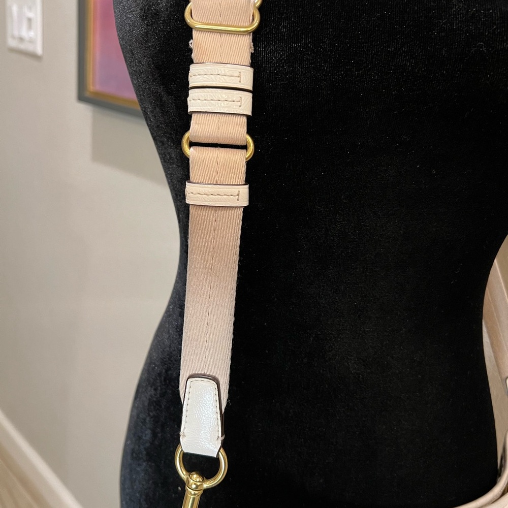 PREOWNED VINTAGE COACH CROSSBODY - Picture 2 of 13